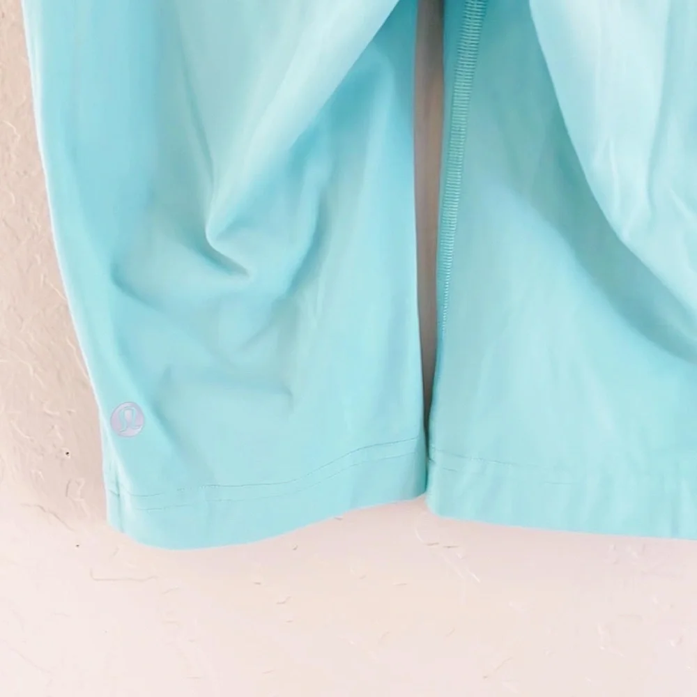 🌿Final‎ Sale Lululemon Aqua Blue On Pace Biker Short